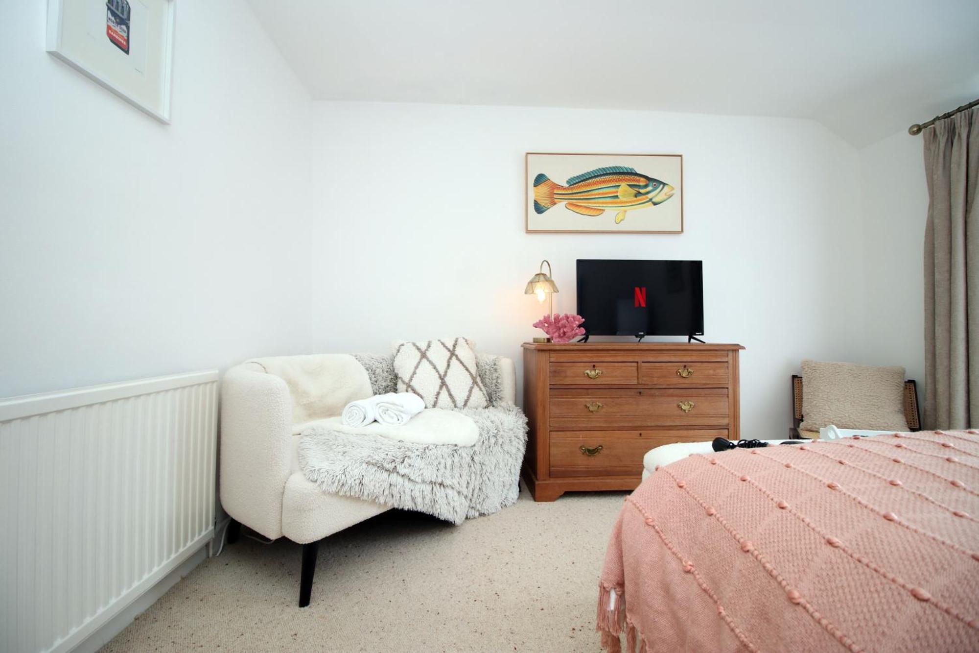 Little Gem In The Mumbles! Fishermans Cottage With Log Burner, Dog Friendly And Welcome Breakfast Hamper! エクステリア 写真