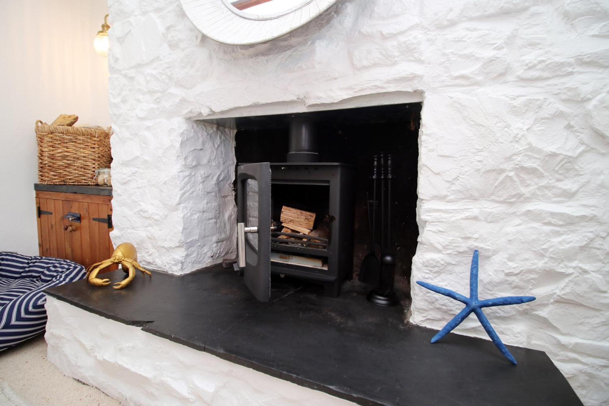 Little Gem In The Mumbles! Fishermans Cottage With Log Burner, Dog Friendly And Welcome Breakfast Hamper! エクステリア 写真