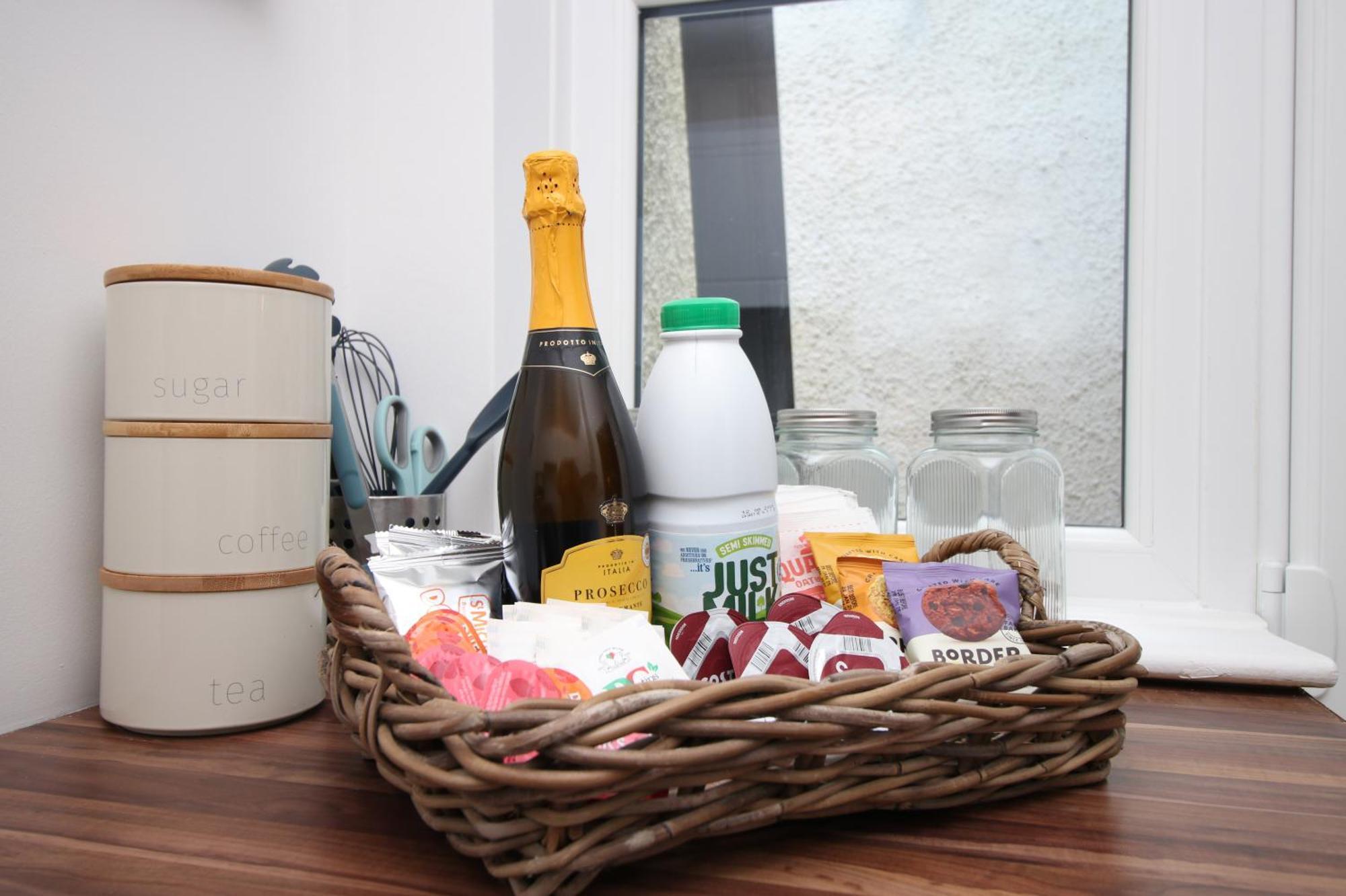 Little Gem In The Mumbles! Fishermans Cottage With Log Burner, Dog Friendly And Welcome Breakfast Hamper! エクステリア 写真