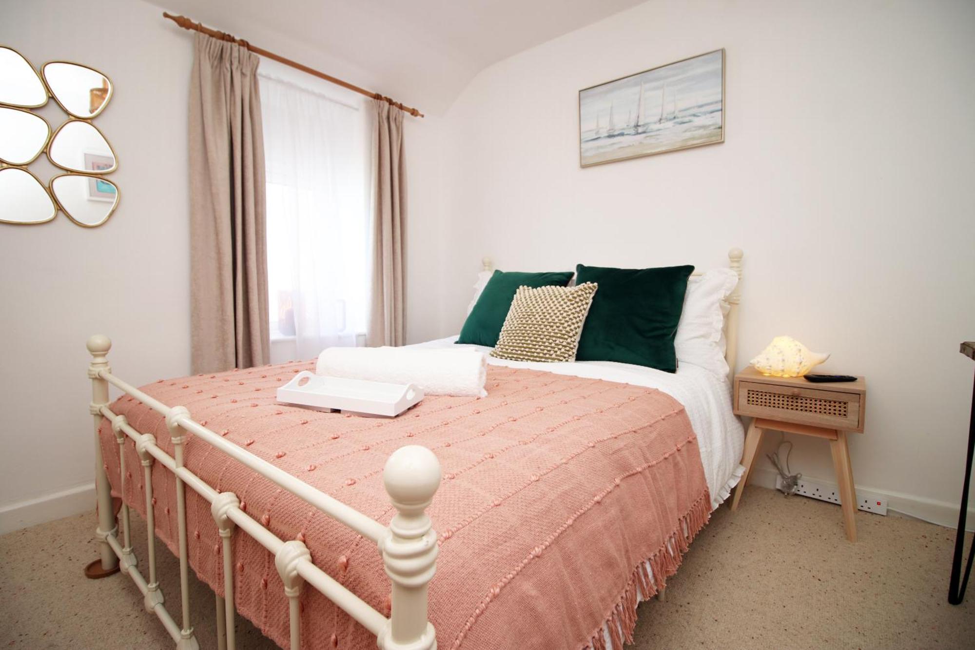 Little Gem In The Mumbles! Fishermans Cottage With Log Burner, Dog Friendly And Welcome Breakfast Hamper! エクステリア 写真