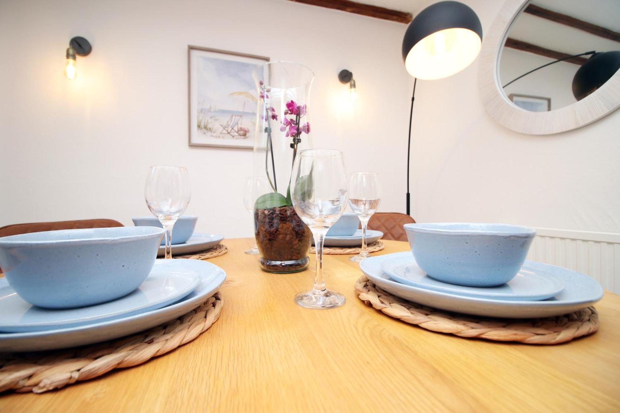 Little Gem In The Mumbles! Fishermans Cottage With Log Burner, Dog Friendly And Welcome Breakfast Hamper! エクステリア 写真